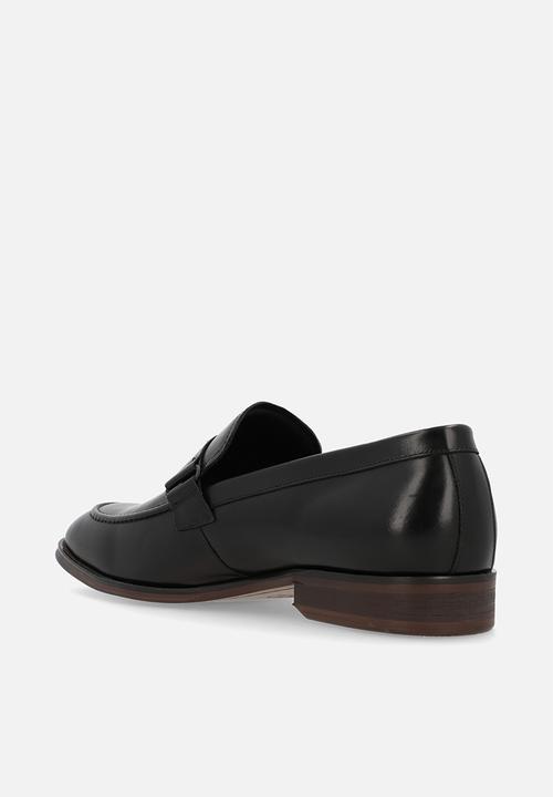 POLO - Circle pony trim penny loafer - black