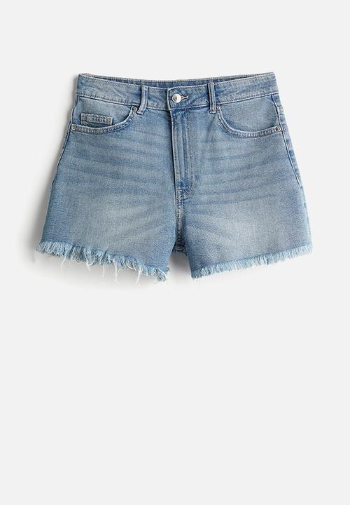 H&M - High-waisted denim shorts - light denim blue