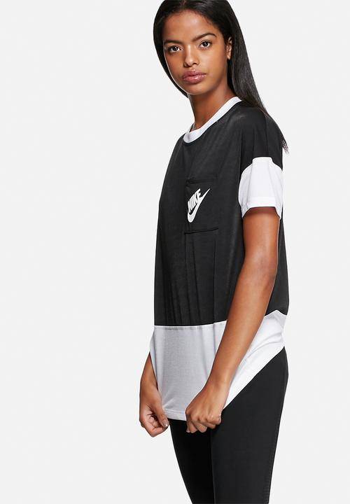 Nike - Signal Tee