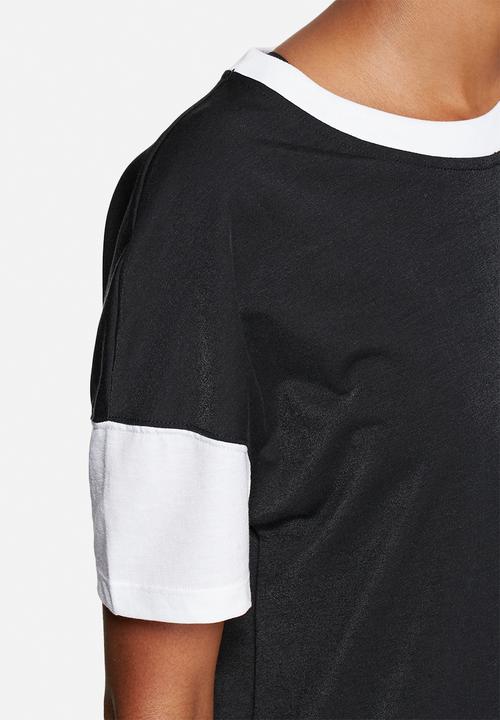 Nike - Signal Tee