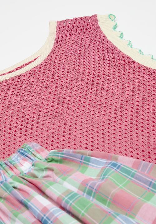 Pop Candy - Knitted vest and short set-pink