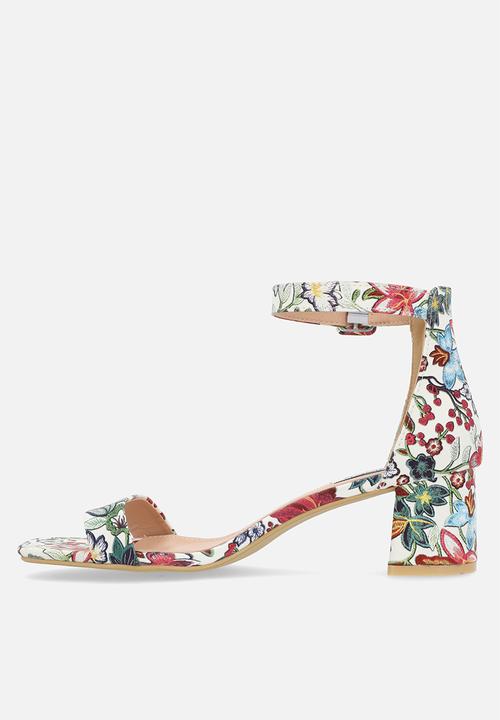 Madison® - Amira 2 block heel - white floral
