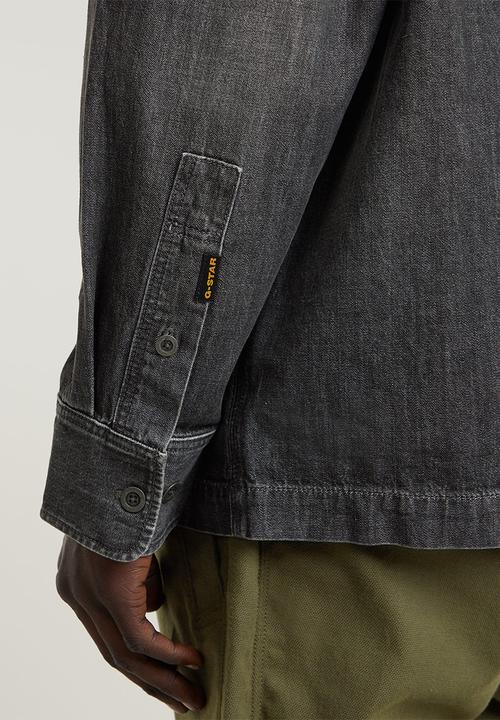 G-STAR - Boxy fit flap pocket shirt - worn in overcast sky