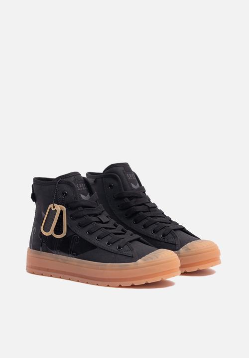 S.P.C.C - Surge Drongo Hi Sneakers - Black