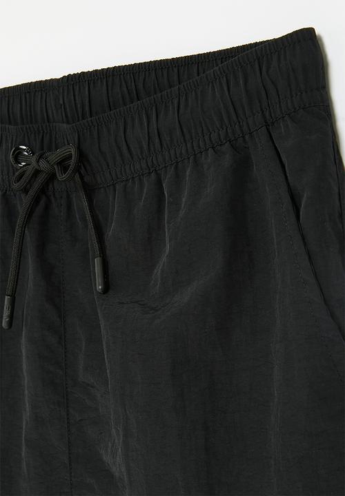 FILA - Raiden Shorts - Black