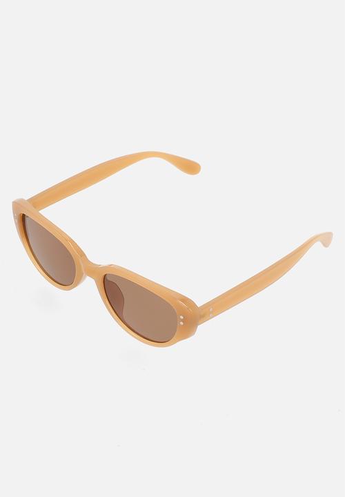 Superbalist - Peyton cateye sunglasses - brown