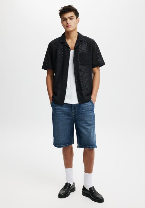 Cotton On - Palma Short Sleeve Shirt - Black Chevron 