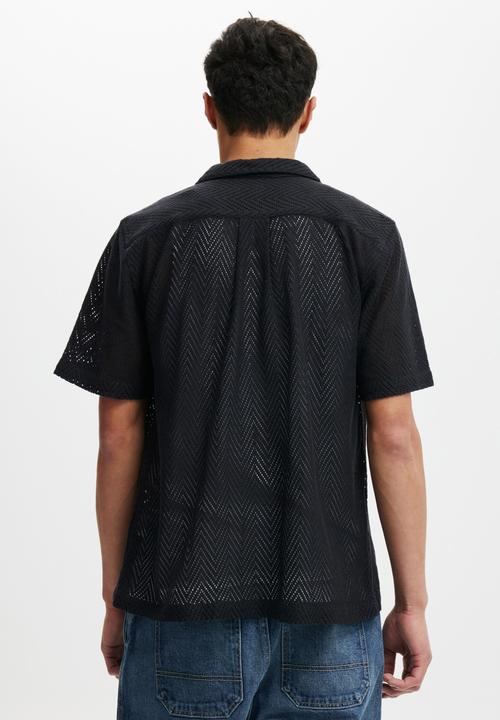 Cotton On - Palma Short Sleeve Shirt - Black Chevron 