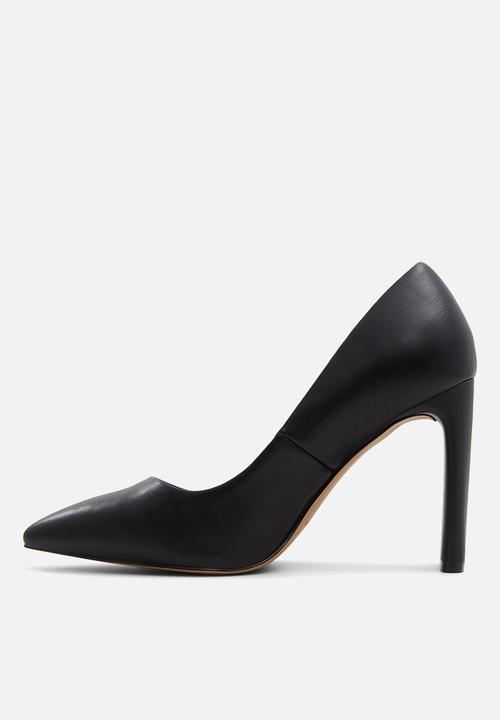 Call It Spring - Sashhaa court - black