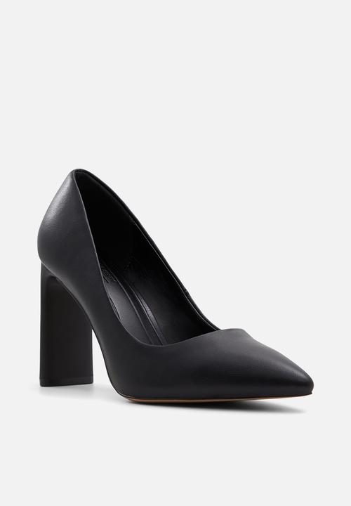 Call It Spring - Sashhaa court - black