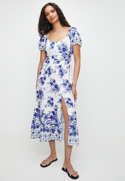 MILLA - Printed linen look empire midi dress - blue & white 