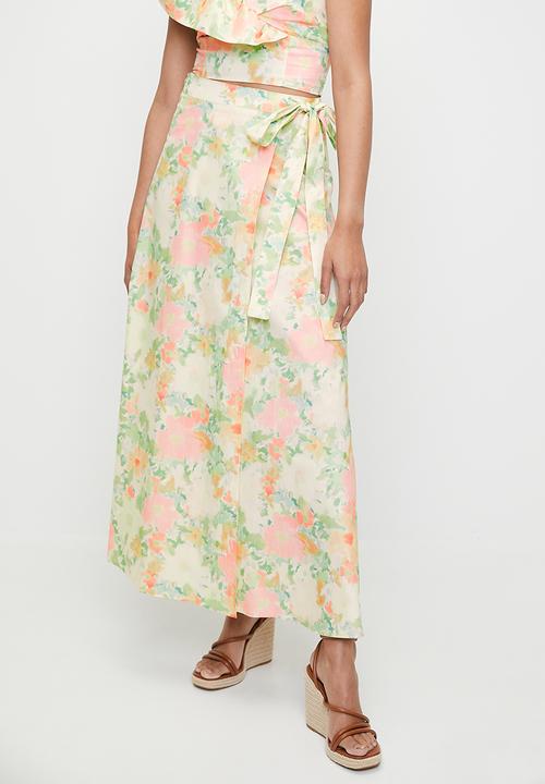 MILLA - Cotton printed wrap skirt (co-ord) - pastel soft focus floral aop