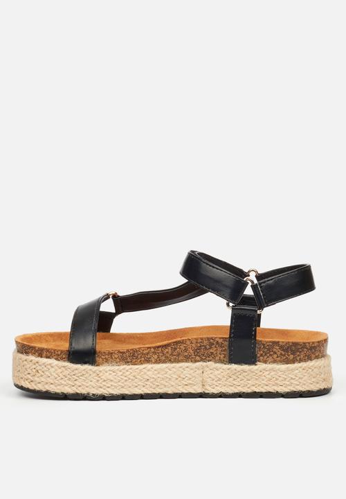 Butterfly Feet - Pisces 1 flatform - black