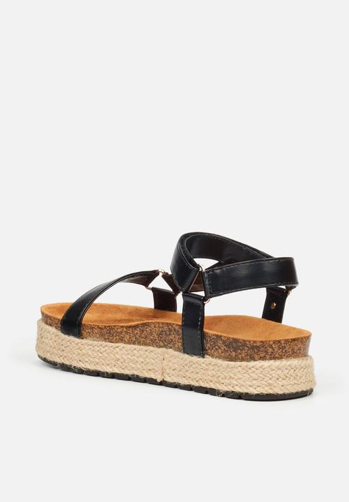 Butterfly Feet - Pisces 1 flatform - black