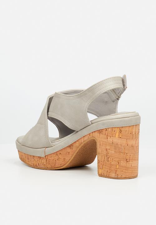 Butterfly Feet - Jute 1 chunky block heel - grey