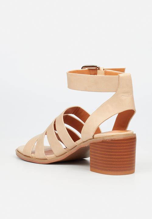 Butterfly Feet - Wexley 1 block heel - Neutral