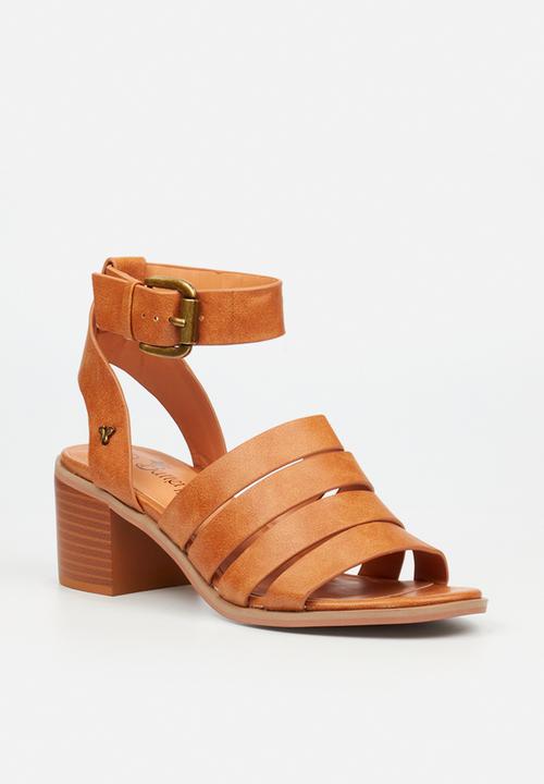 Butterfly Feet - Wexley 1 block heel - tan