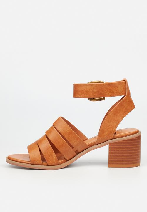 Butterfly Feet - Wexley 1 block heel - tan