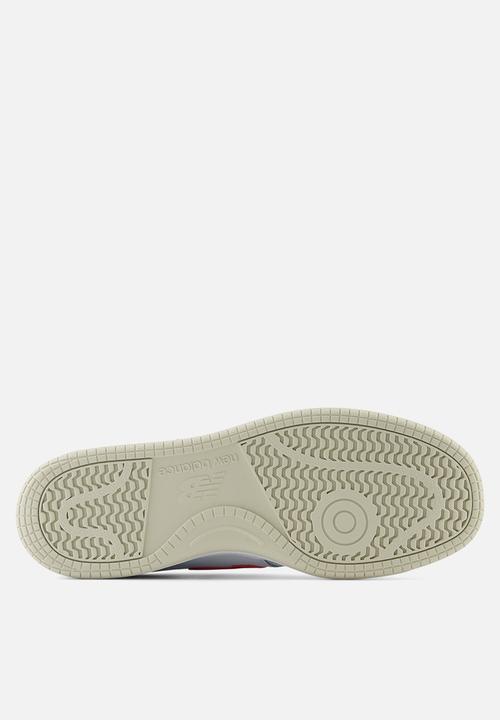 New Balance  - BB80