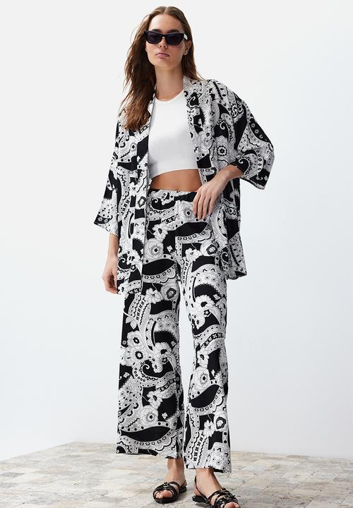 Trendyol - Patterned Kimono Trousers Woven Bottom & Top Set - Black