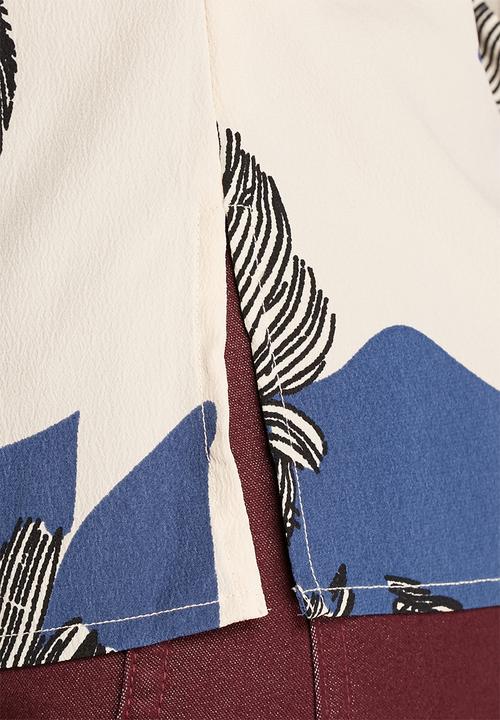 VILA - Graphical Shirt