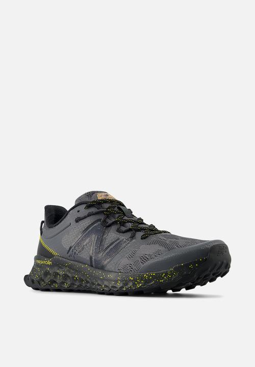 New Balance  - MTGAROS1 - grey (030)