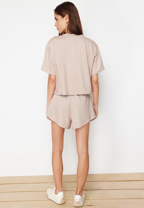 Trendyol - Soft touch tee and short knitted two piece set - beige