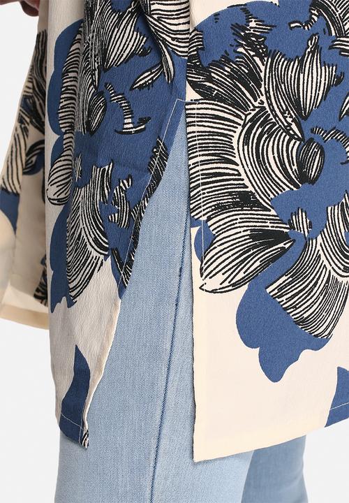 VILA - Graphical Kimono