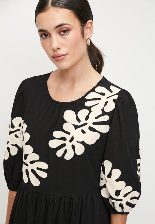 edit - Embroidery midi babydoll dress - black