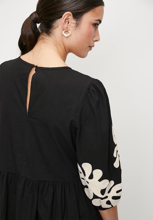 edit - Embroidery midi babydoll dress - black