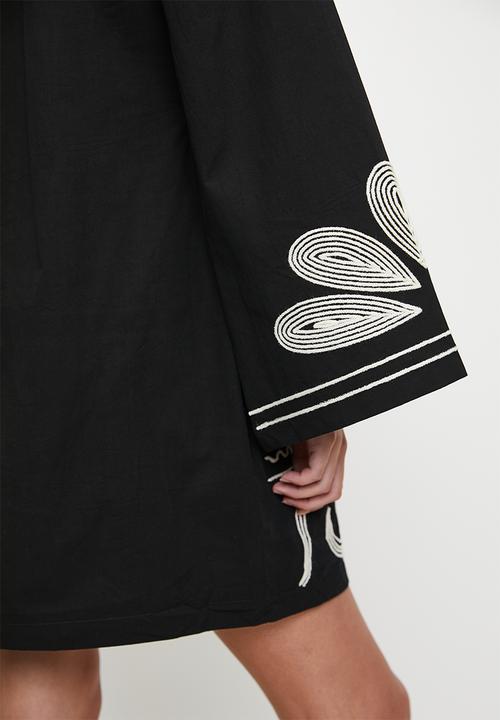 edit - Embroidery shift dress - black & natural