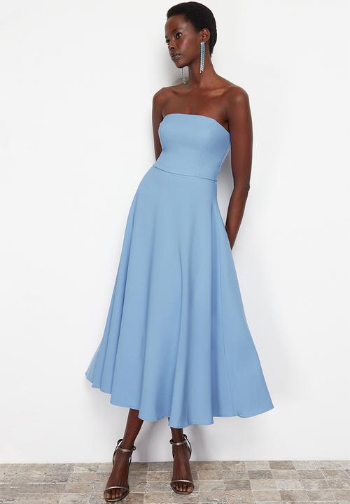 Trendyol - A-Cut Woven Elegant Evening Dress - Blue