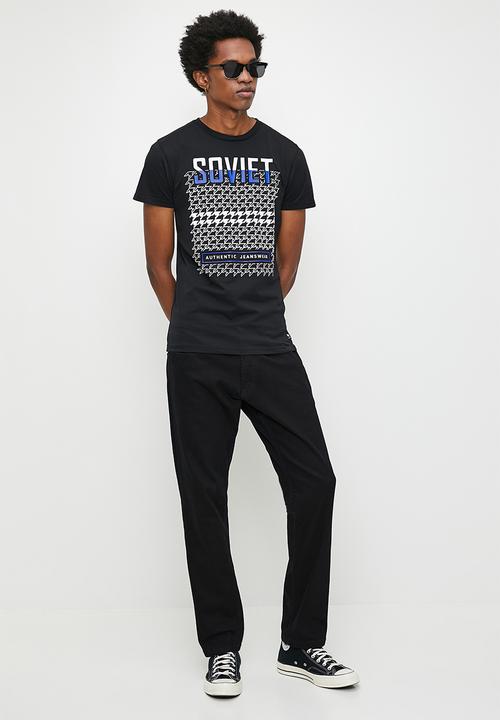 SOVIET - Vivid Tee - Black