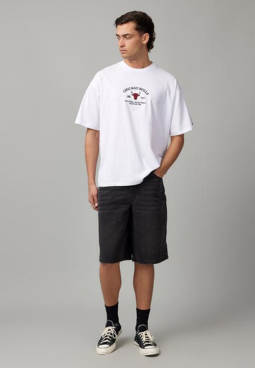 Factorie - Box Fit Nba T Shirt - Lcn Nba White/Chicago Bulls Emb