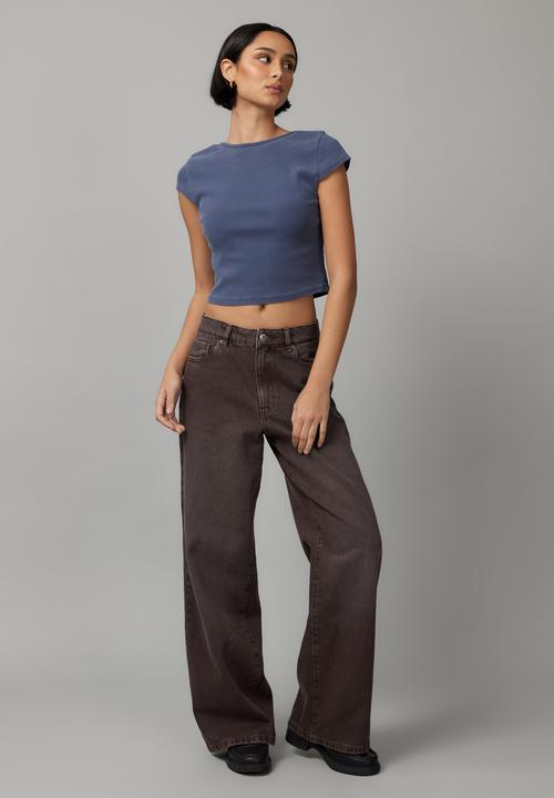 Factorie - Hazel Open Back Tee - Washed Worn Blue