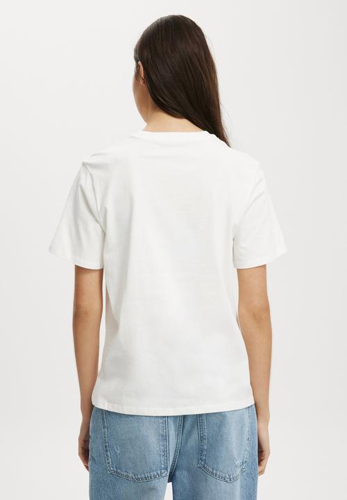 Cotton On - Regular Fit Graphic Tee - Nostalgia Collection/Vintage White