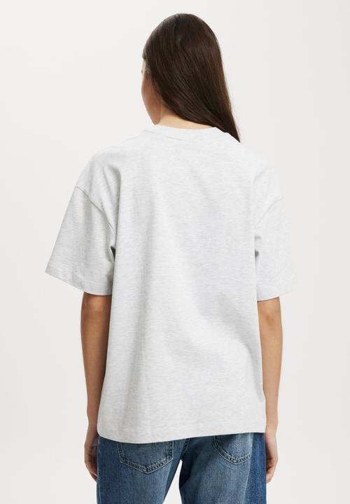 Cotton On - The Premium Boxy Graphic Tee - Etoile/Soft Grey Marle