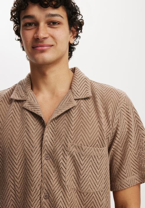 Cotton On - Palma Short Sleeve Shirt - Taupe Chevron