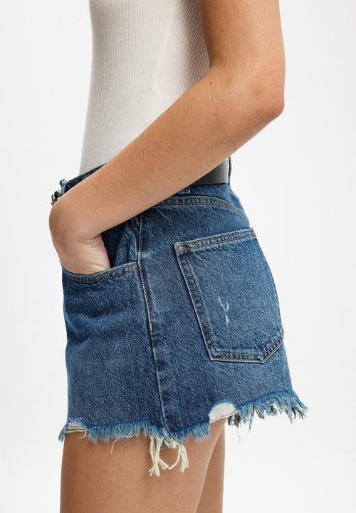 Cotton On - Original Cut Off Denim Short - Lunar Blue Worn