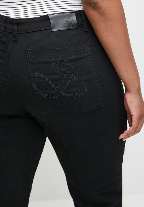 Me&B - Plus Tapered Leg Jeans - Black