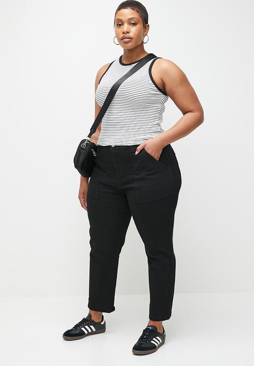 Me&B - Plus Tapered Leg Jeans - Black
