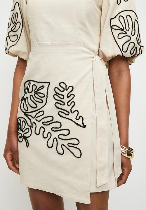 Superbalist - Embroidery puff sleeve wrap mini dress - neutral
