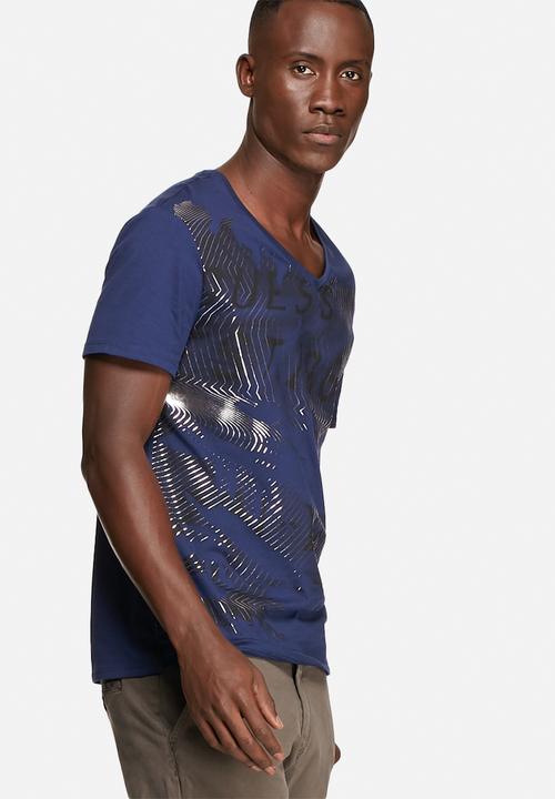 GUESS - Rip It Up Tee