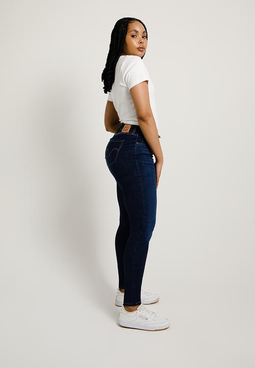 Levi’s® - Curvy Super Skinny - Chelsea Carbon Glow