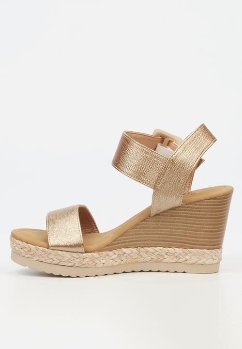 Butterfly Feet - Avery 5 wedge - gold