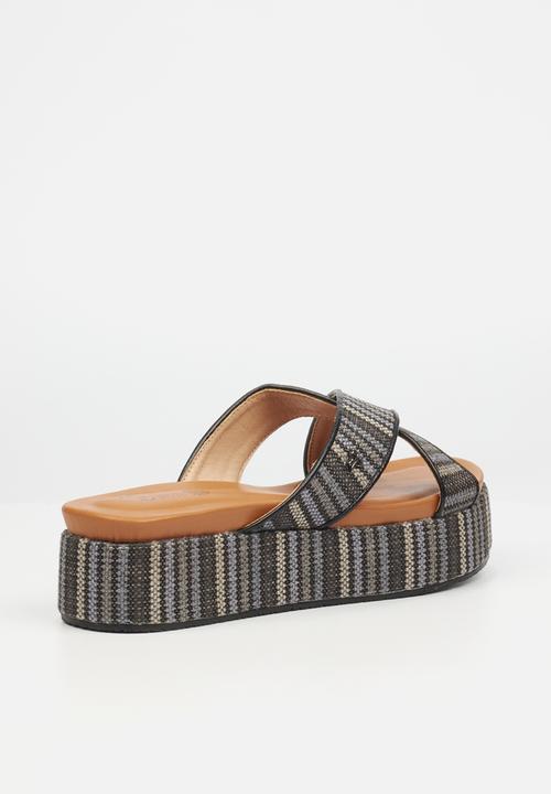 Butterfly Feet - Fujo 1 flatform - black