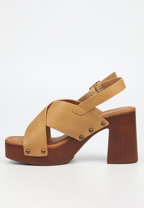 Butterfly Feet - Harlowe 1 block heel - beige