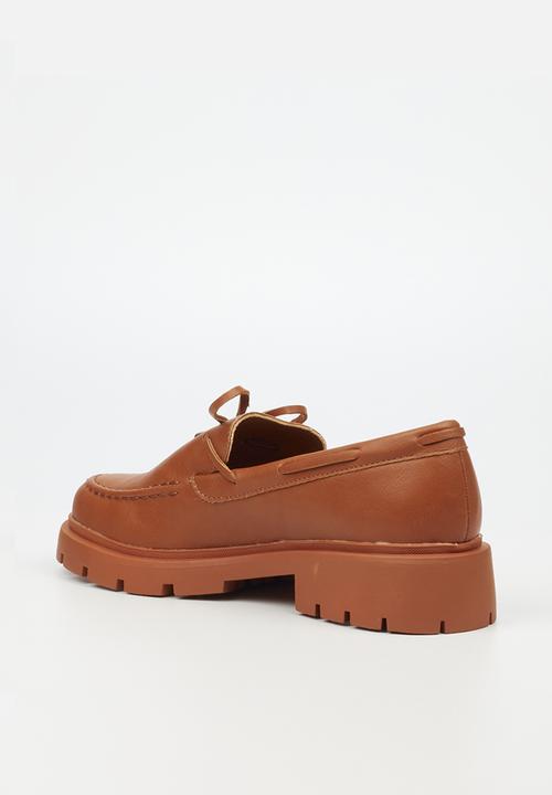 Miss Black - Tipsy 6 loafer - tan