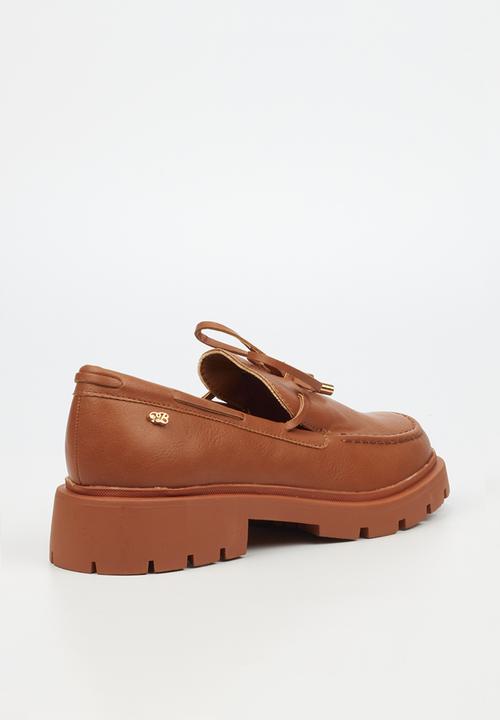 Miss Black - Tipsy 6 loafer - tan