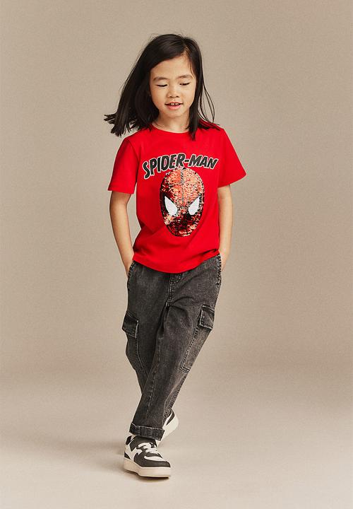 H&M - Reversible sequin T-shirt - bright red spider-man